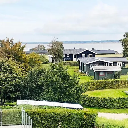 10 Person In Roslev 別荘 *