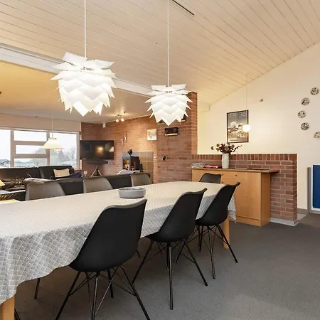 10 Person In Roslev 別荘