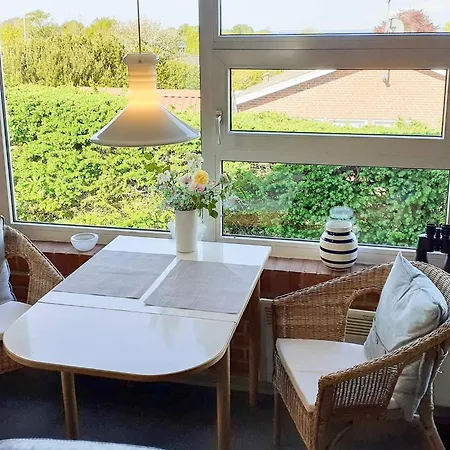 10 Person In Roslev *