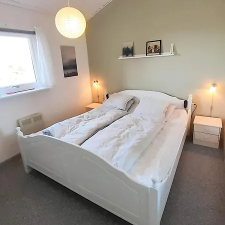 10 Person In Roslev Flovtrup